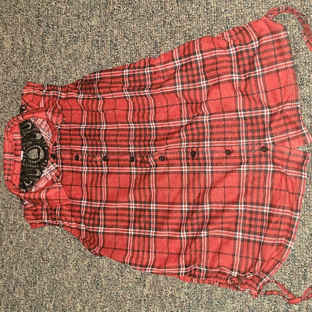 No boundaries Large flannel sleeveless collared button down